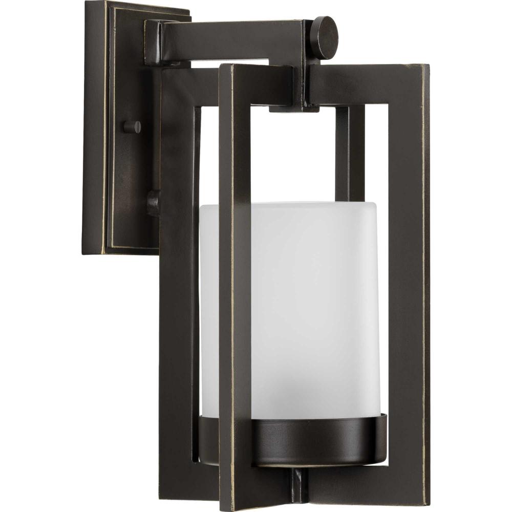 P560122-108 1-100W MED WALL LANTERN